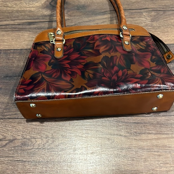 Patricia Nash purse - Picture 3 of 13